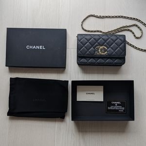 Black Shoulder Chain bag with Flap BRAND NEW!